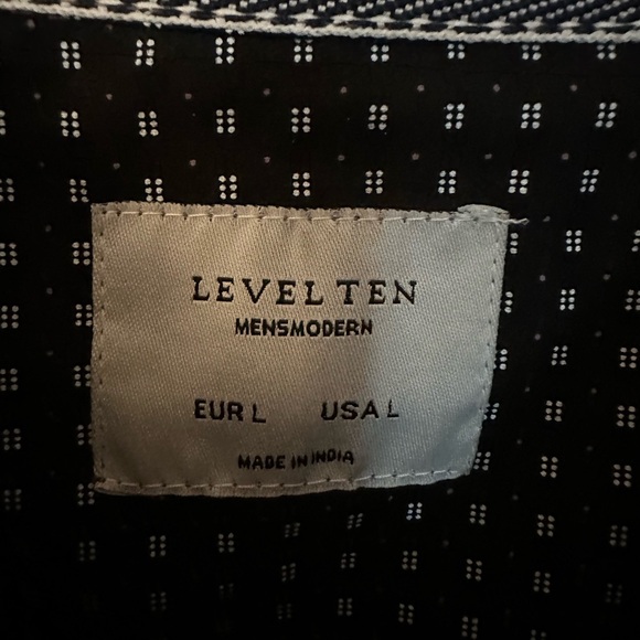 Level Ten Purple Casual Button Down Shirt with Geometric Pattern - Picture 3 of 6